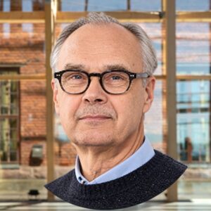 Kari Knuutila, Lemkemin asiakkuuspäällikkö