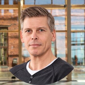 Kimmo Koivula, Lemkemin valaistus- ja tuotemyynnin asiantuntija